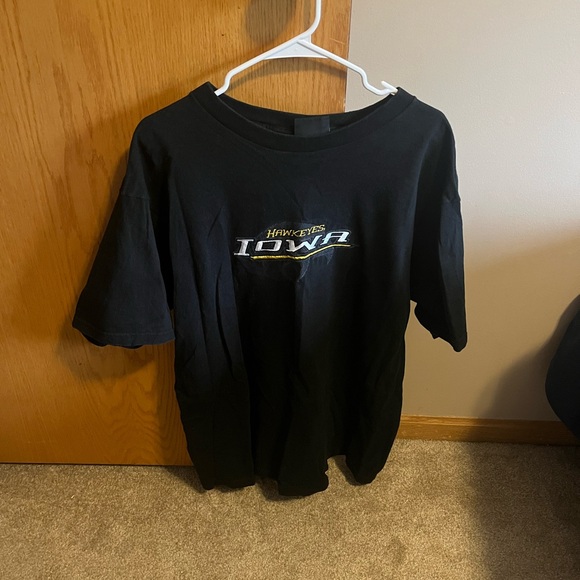 Black Iowa Hawkeyes T-Shirt - Picture 1 of 2